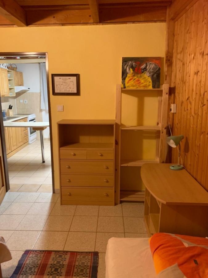 Chata Koniaren Villa Pavlovce Bagian luar foto